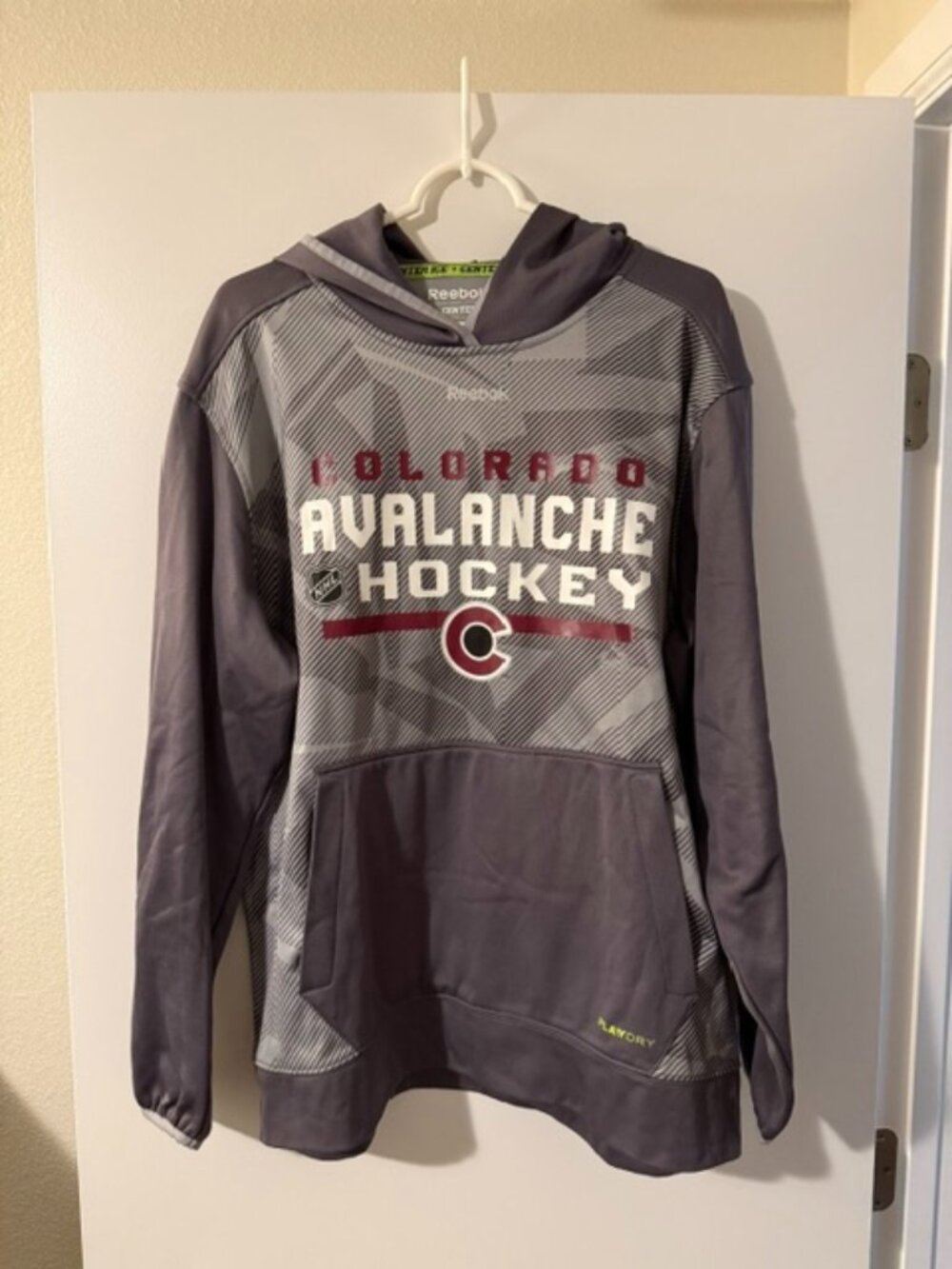 Reebok Colorado Avalanche Center Ice Stadium Series Hockey Hoodie Men’s Large